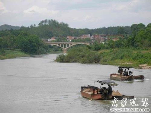 2005621zijiayou13_27365.jpg